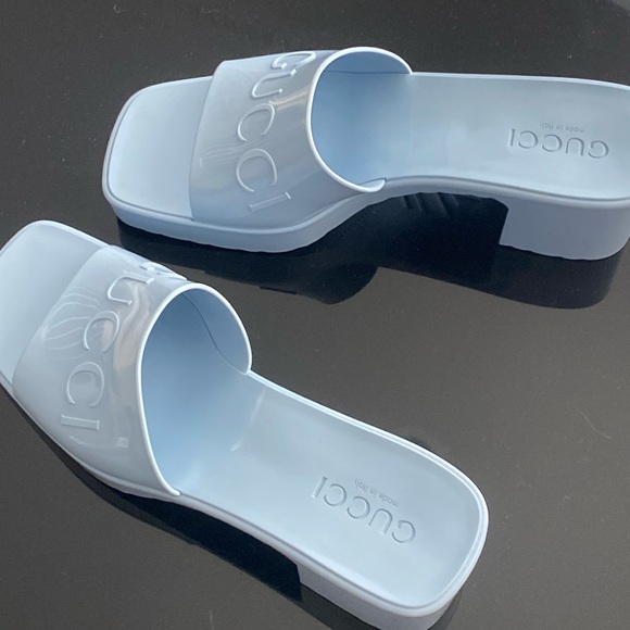 Gucci porcelain light blue slides - Picture 1 of 7